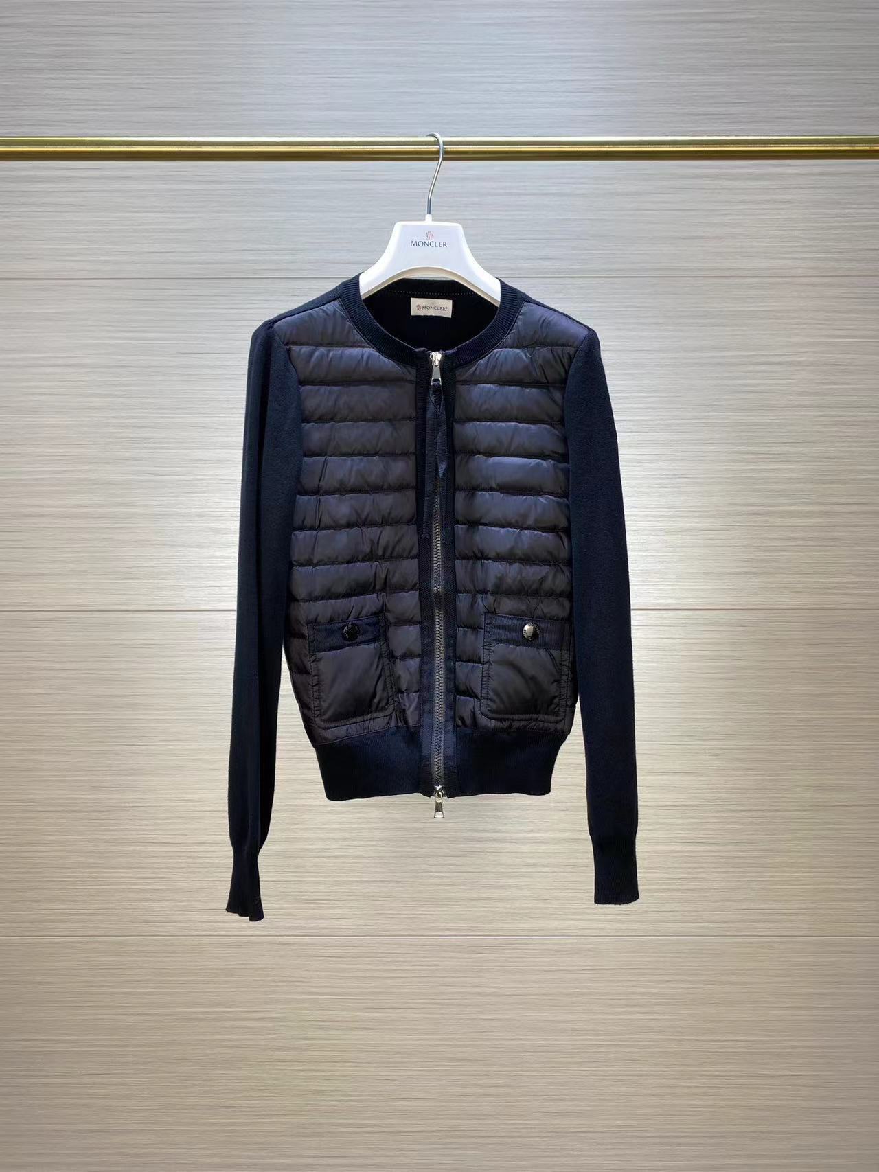 詳細な写真と価格については私に連絡してください。