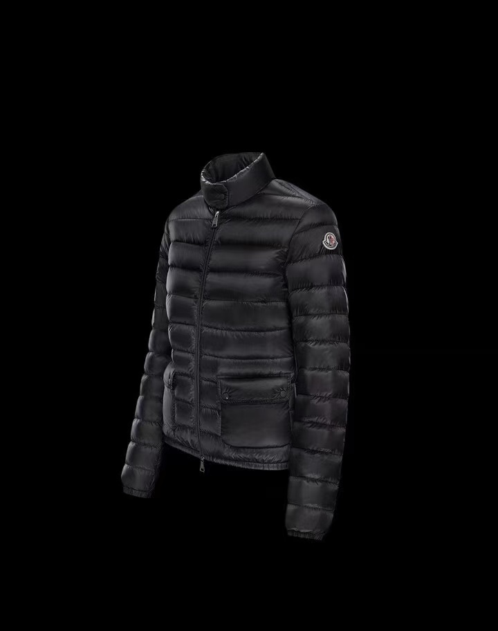 詳細な写真と価格については私に連絡してください。