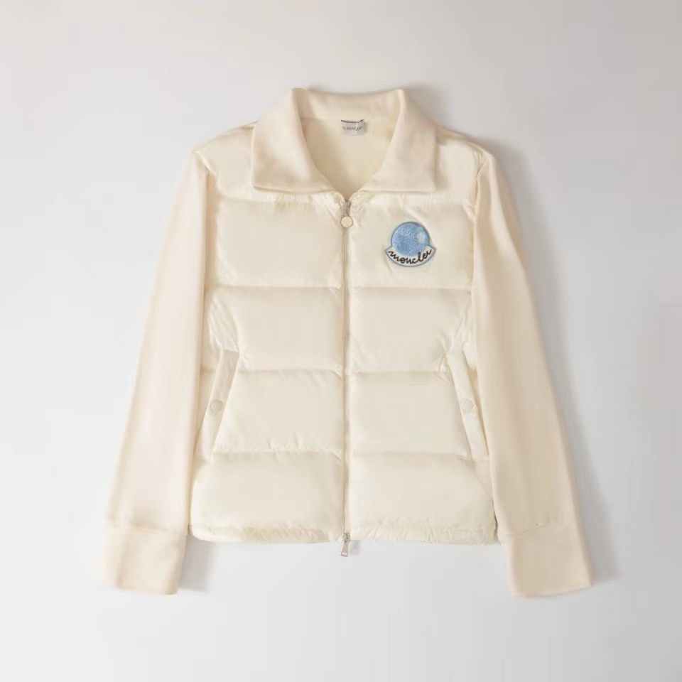 詳細な写真と価格については私に連絡してください。