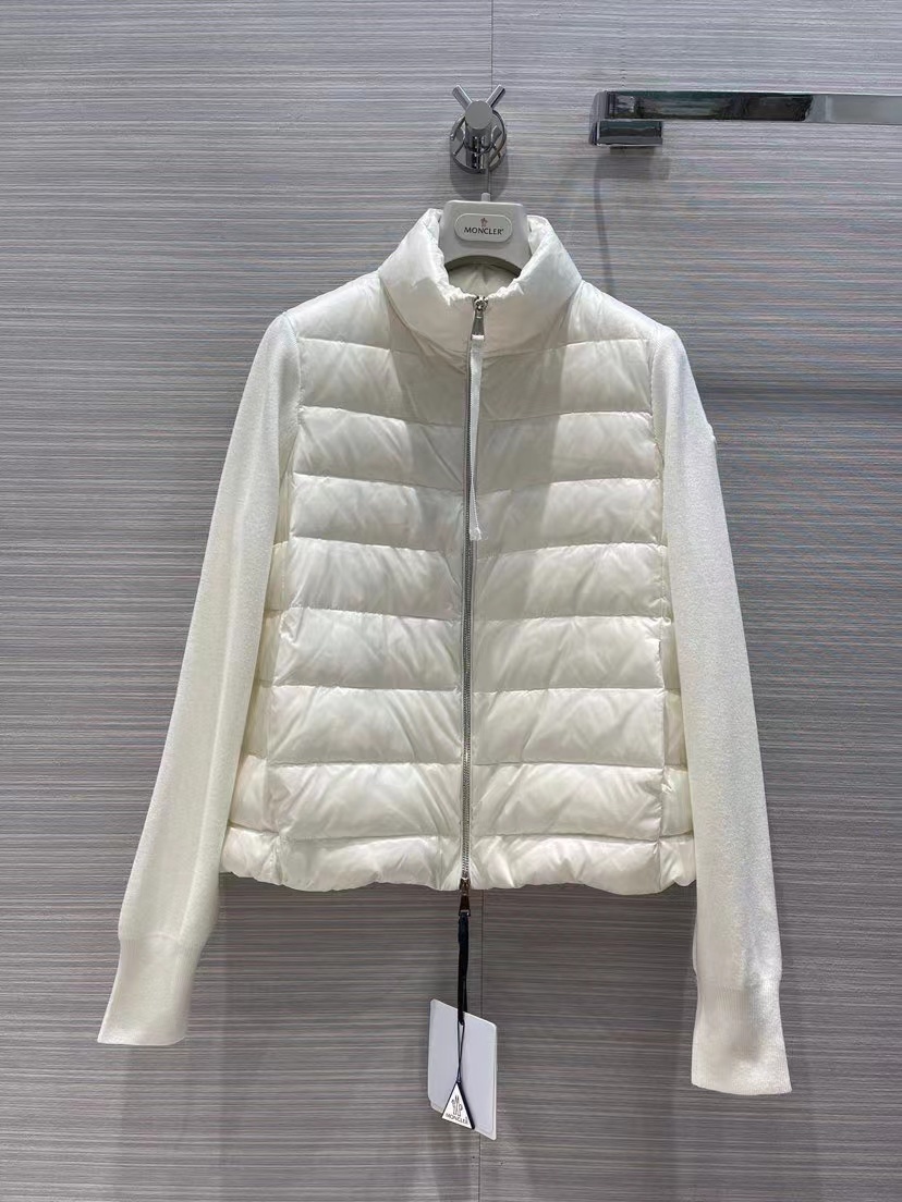 詳細な写真と価格については私に連絡してください。