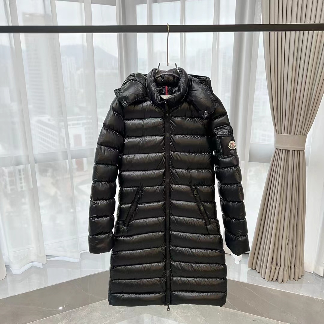 詳細な写真と価格については私に連絡してください。