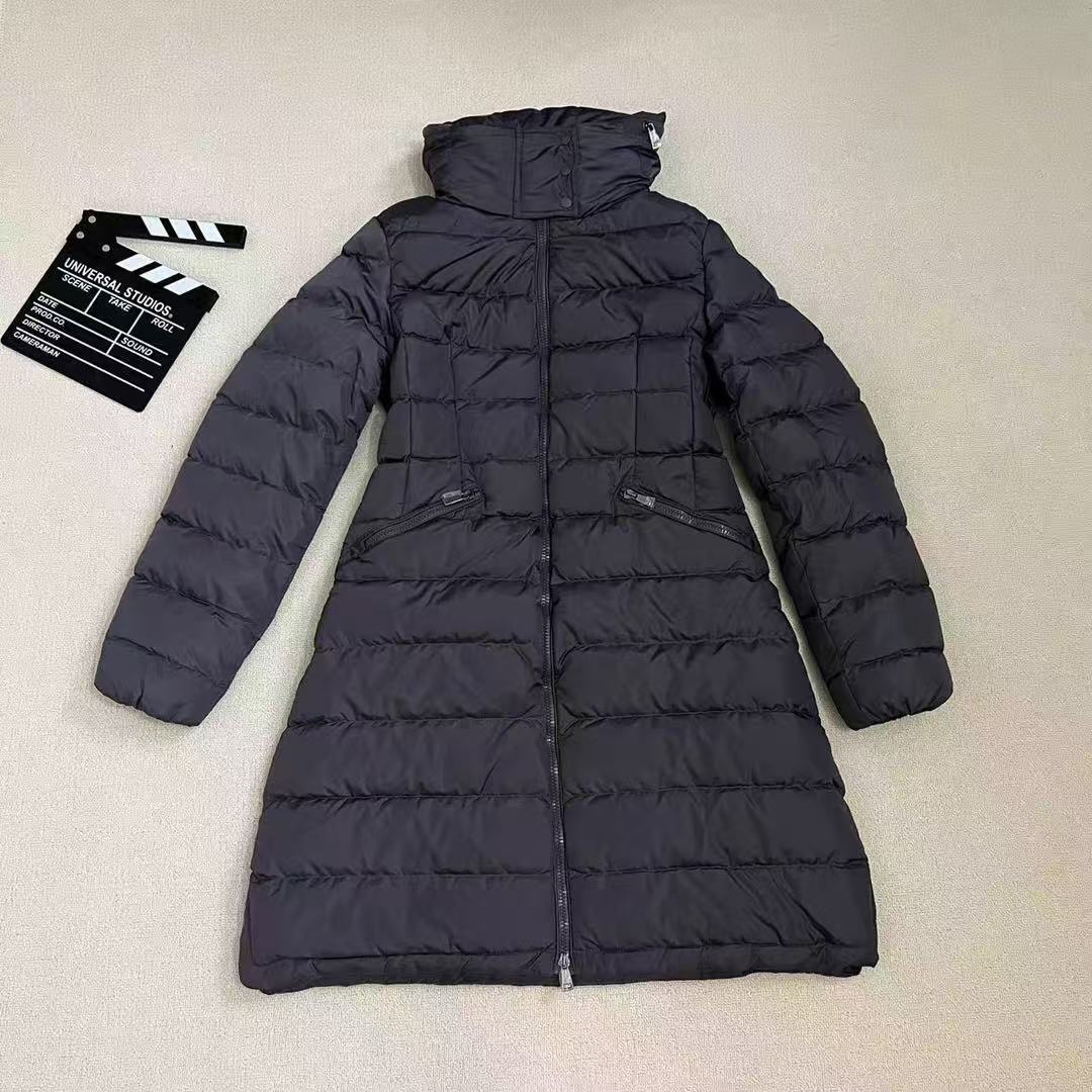 詳細な写真と価格については私に連絡してください。