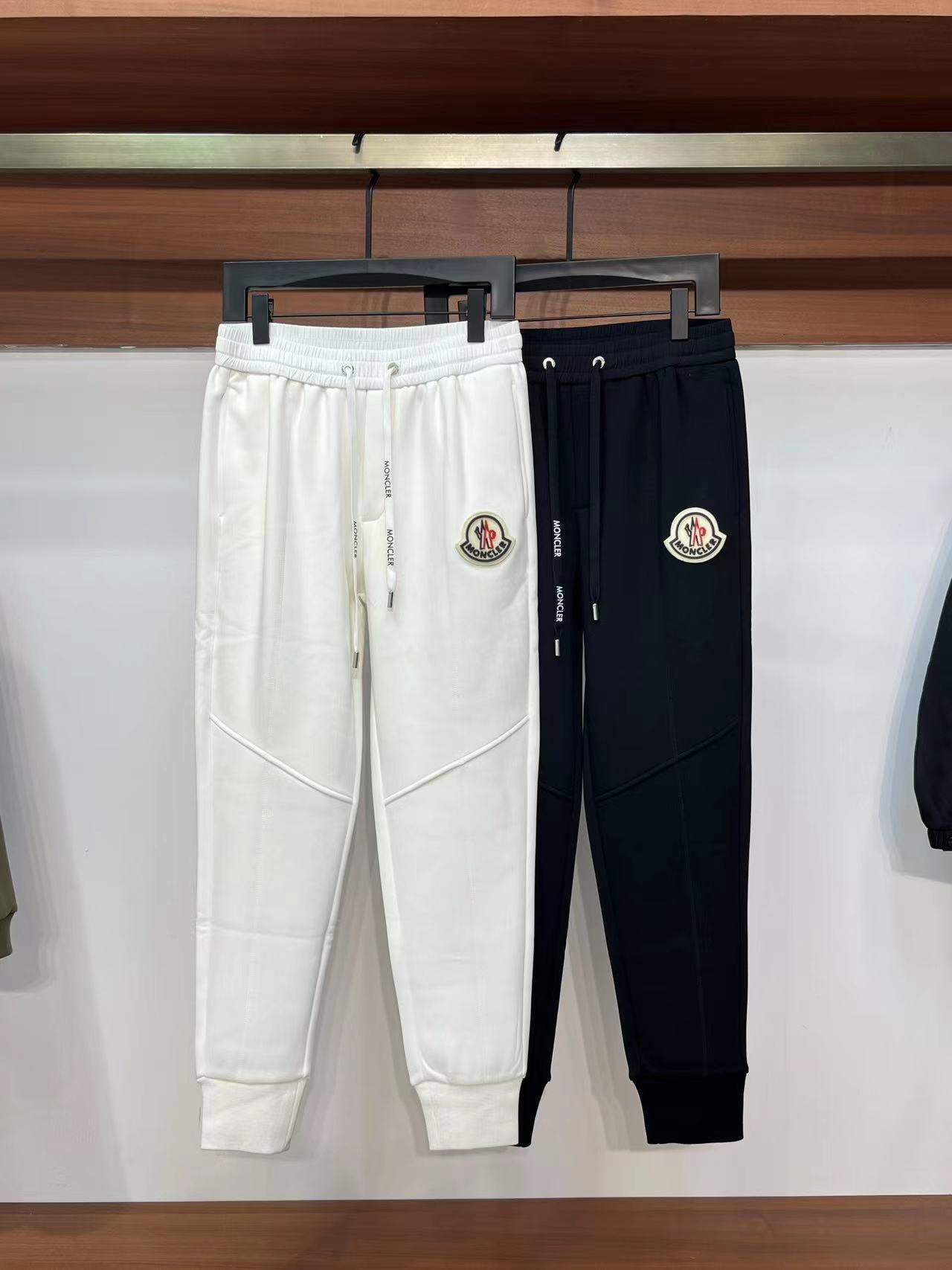 詳細な写真と価格については私に連絡してください