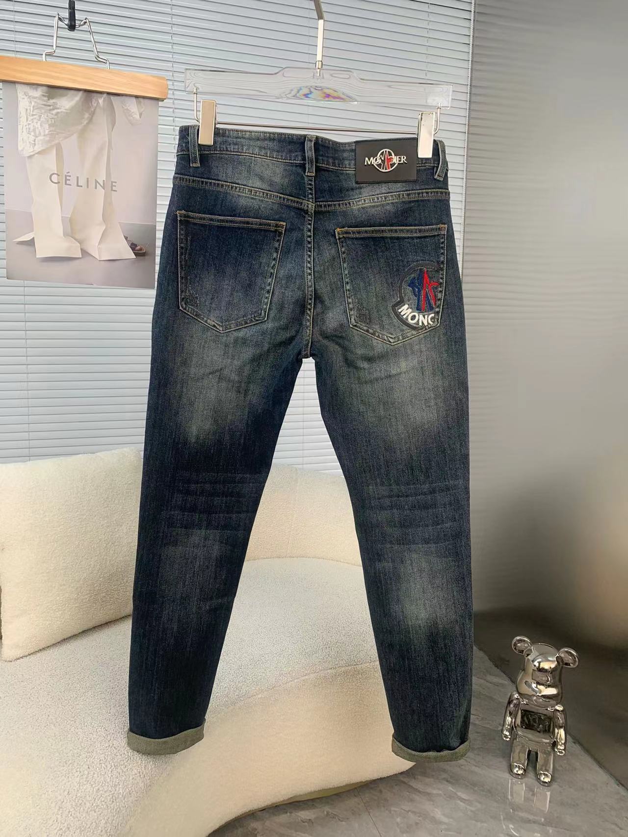 詳細な写真と価格については私に連絡してください