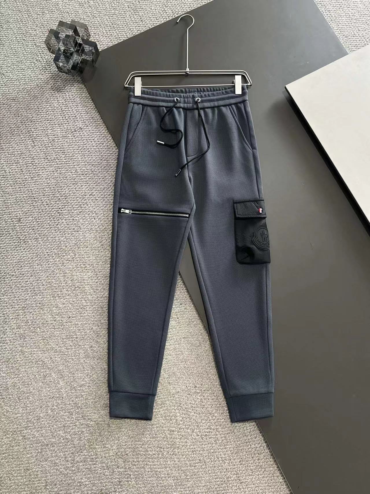 詳細な写真と価格については私に連絡してください