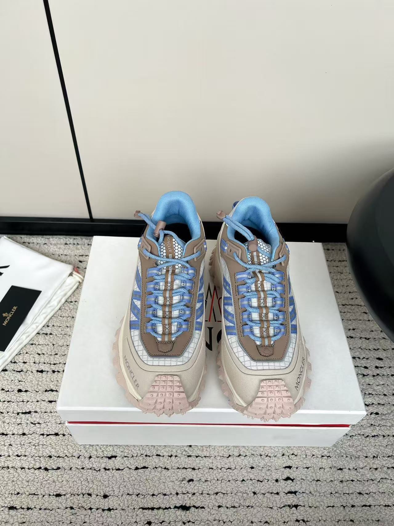 製品の詳細画像と価格はご連絡ください