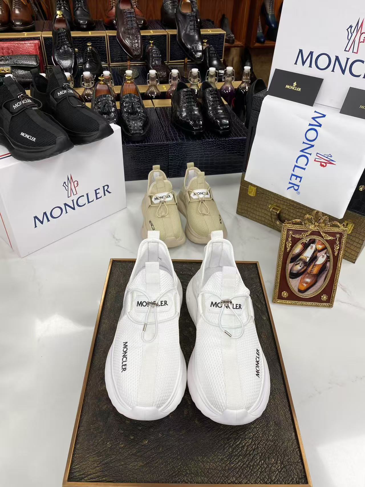 製品の詳細画像と価格はご連絡ください