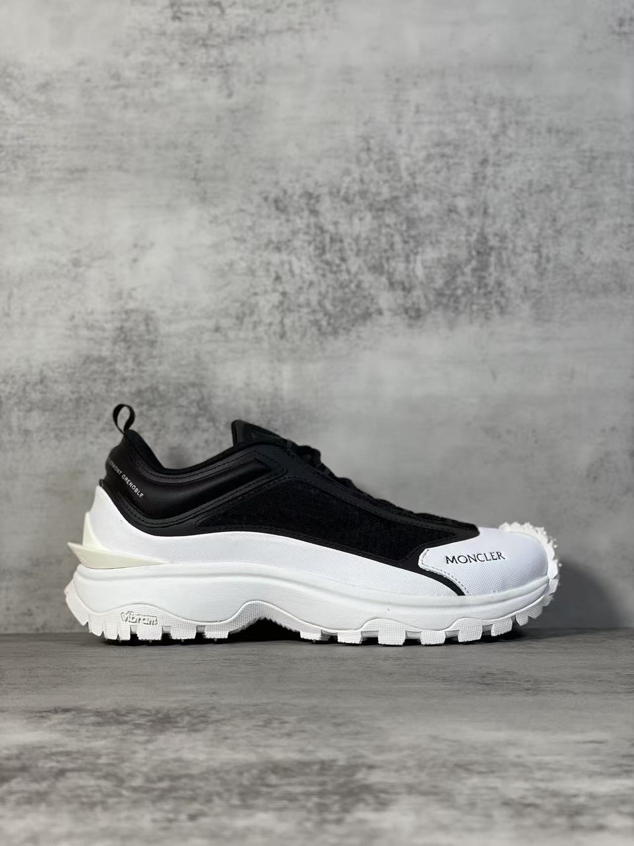 製品の詳細画像と価格はご連絡ください