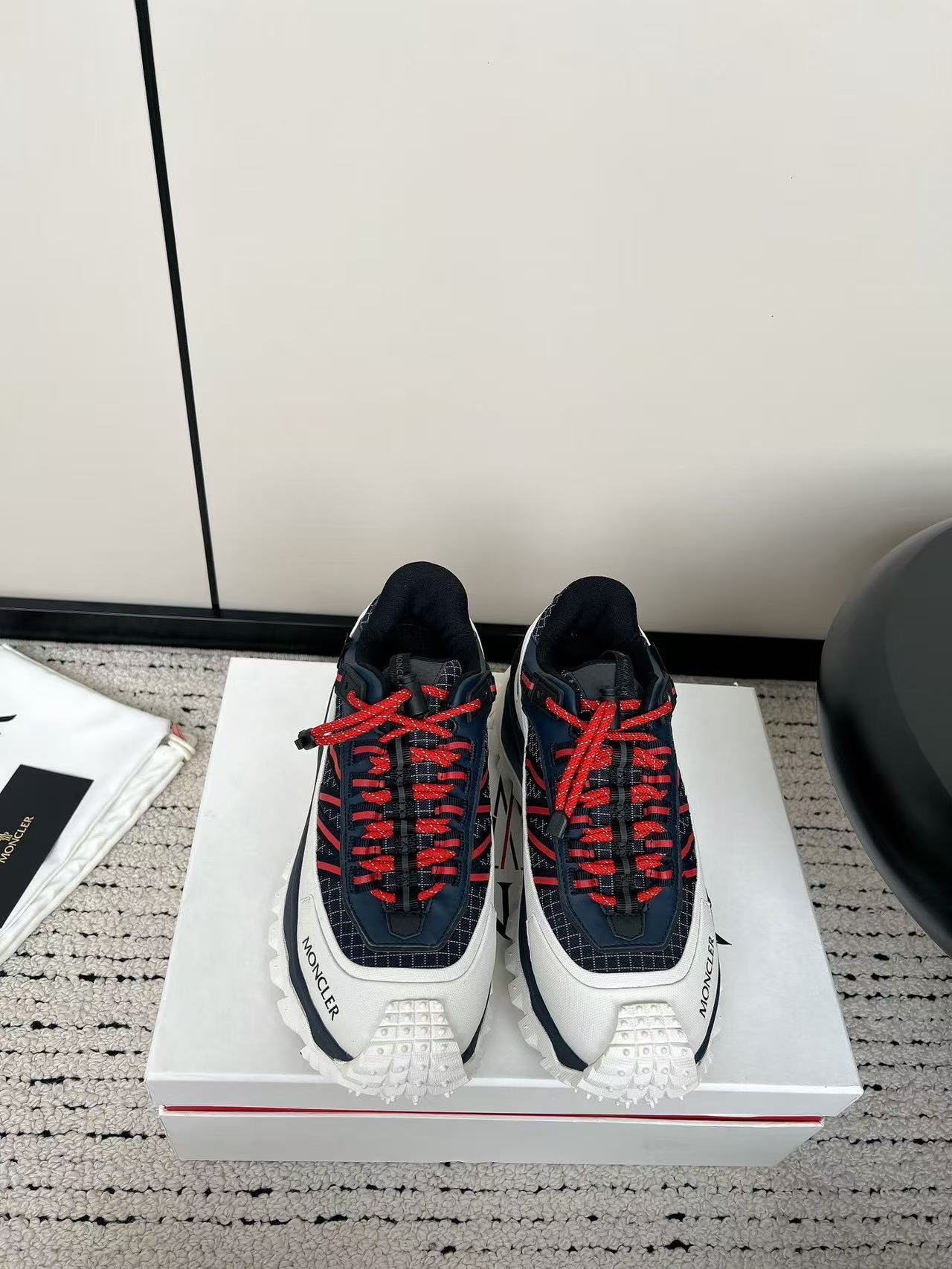 製品の詳細画像と価格はご連絡ください