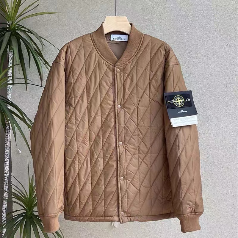 詳細な写真と価格については私に連絡してください。