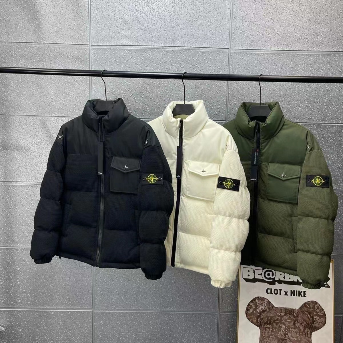 詳細な写真と価格については私に連絡してください。