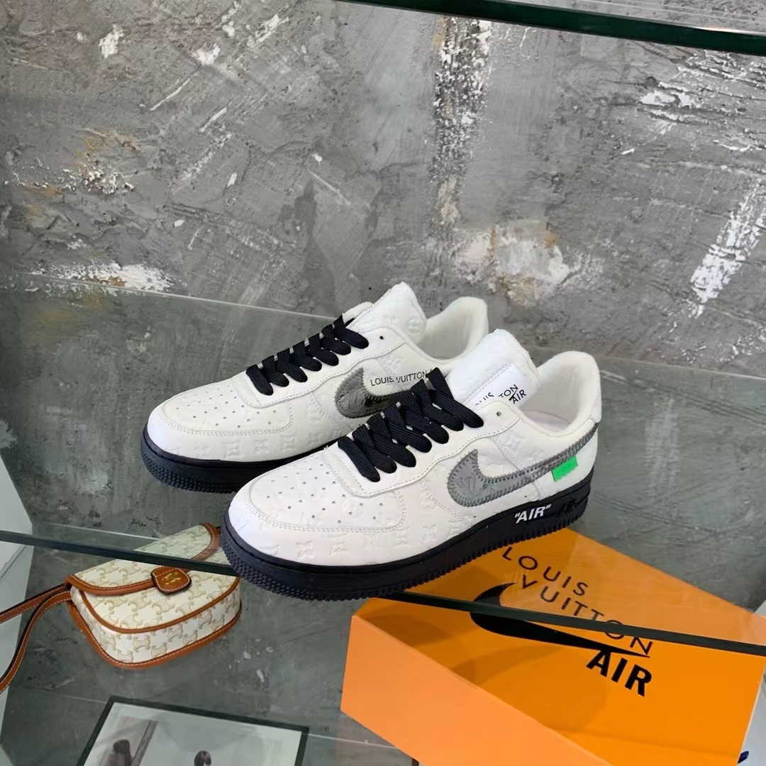 詳細な写真と価格については私に連絡してください。