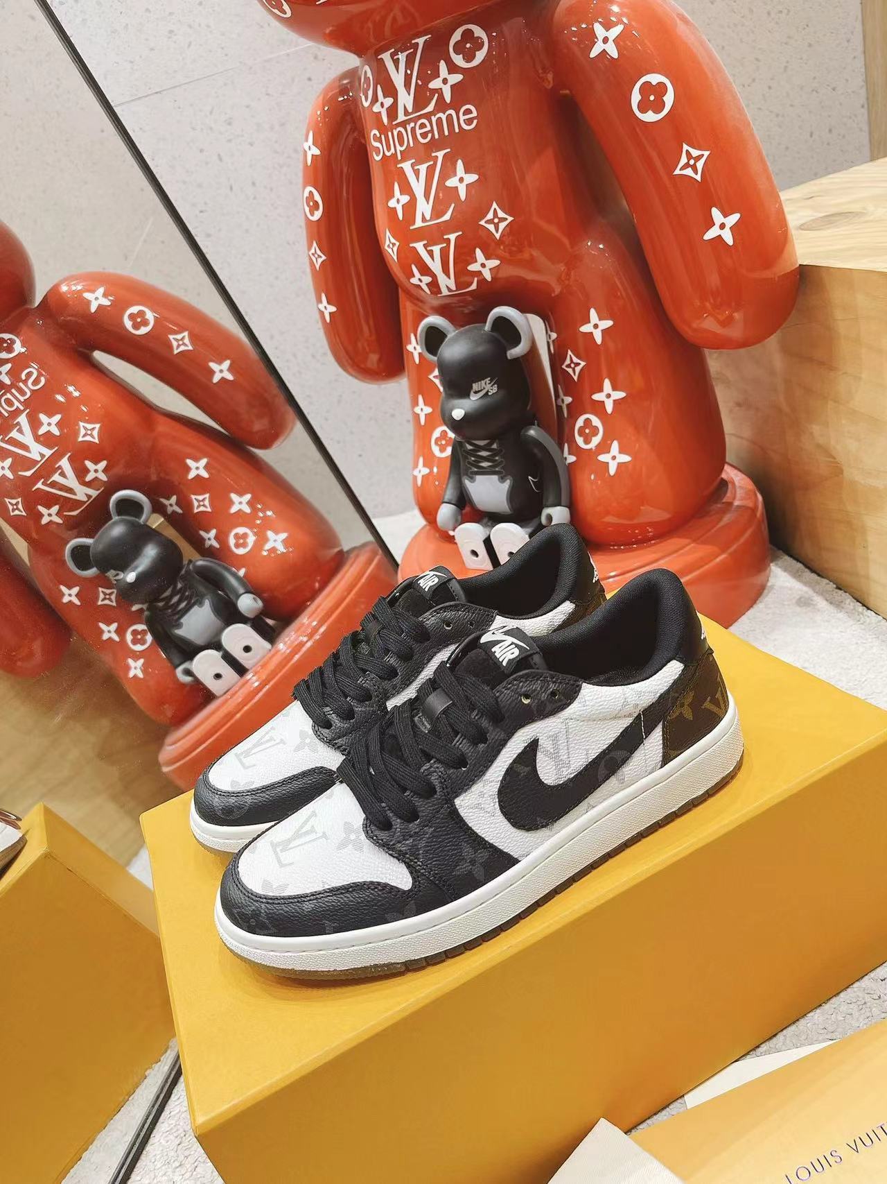 詳細な写真と価格については私に連絡してください。