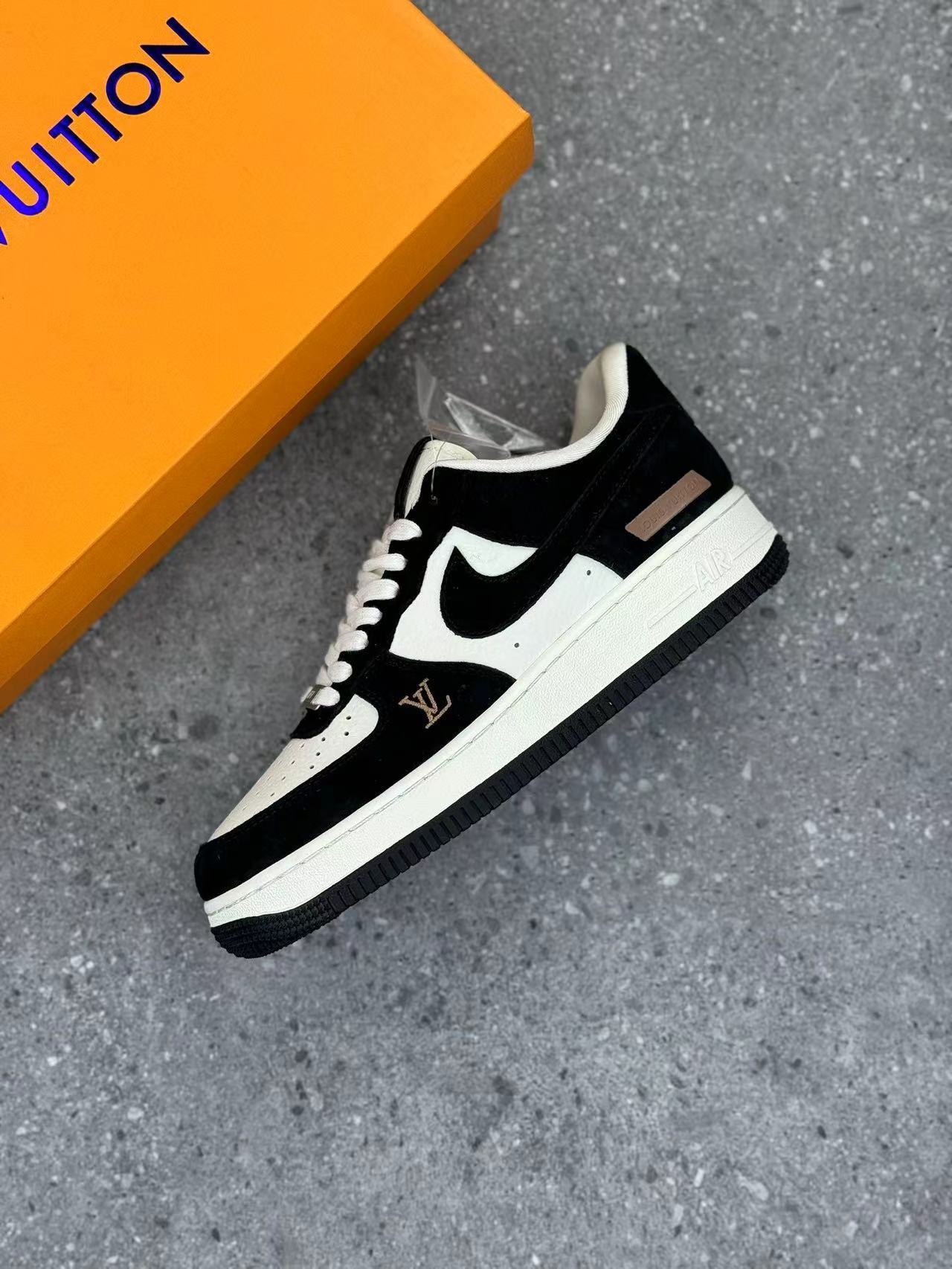 詳細な写真と価格については私に連絡してください。