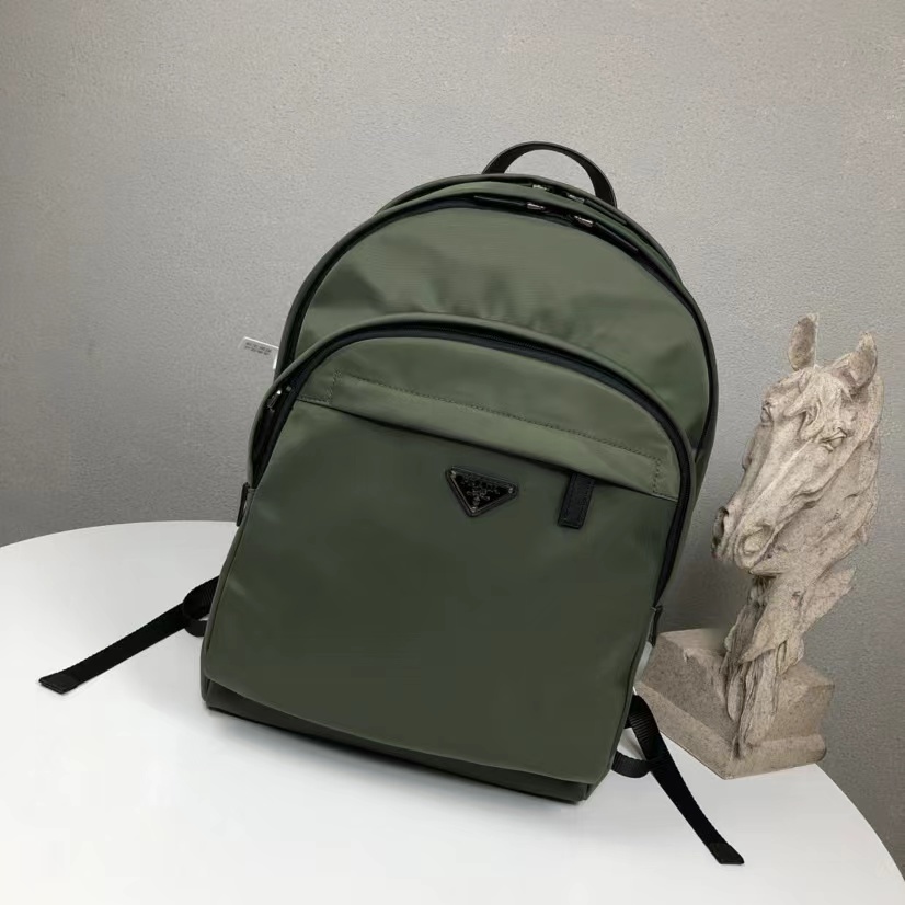 詳細な写真と価格については私に連絡してください。