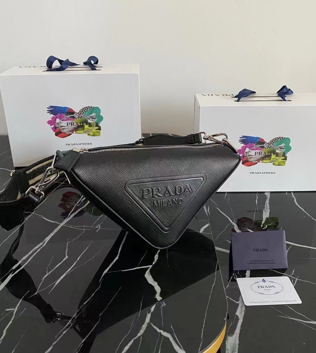 詳細な写真と価格については私に連絡してください。