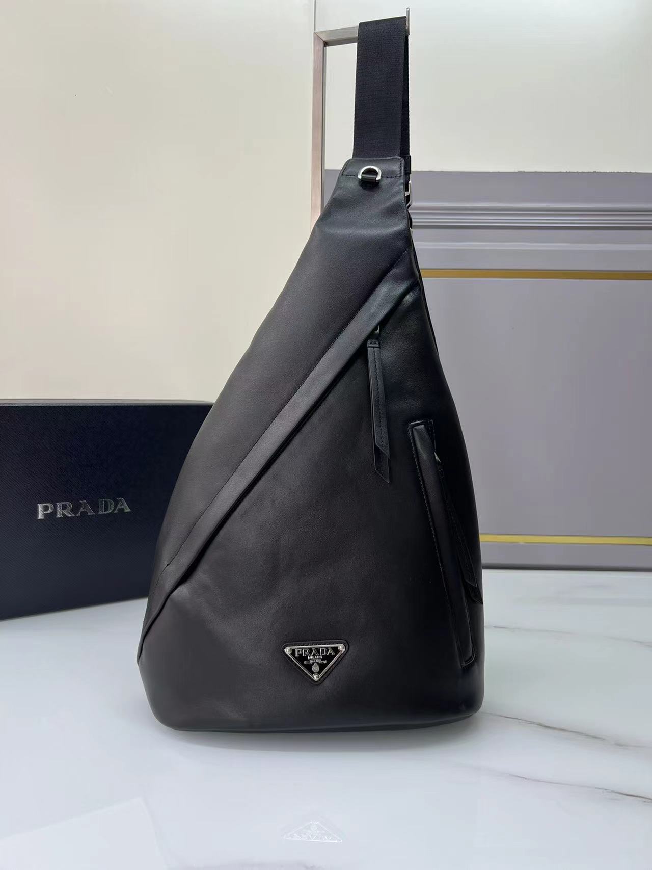 詳細な写真と価格については私に連絡してください。