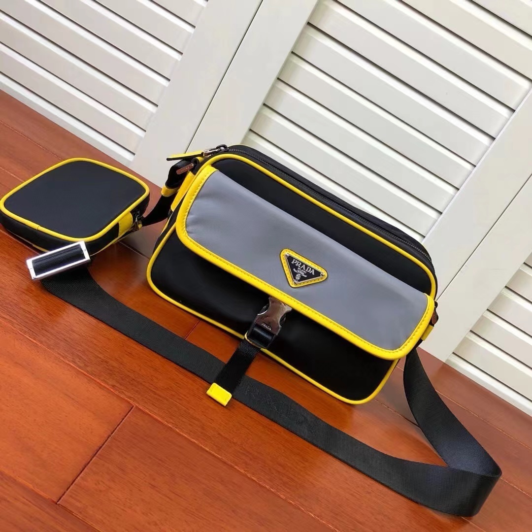 詳細な写真と価格については私に連絡してください。