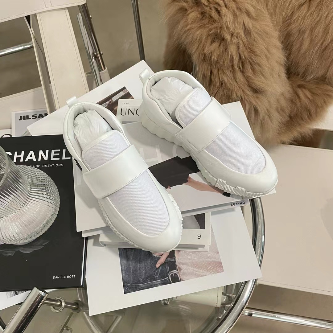 詳細な写真と価格については私に連絡してください。