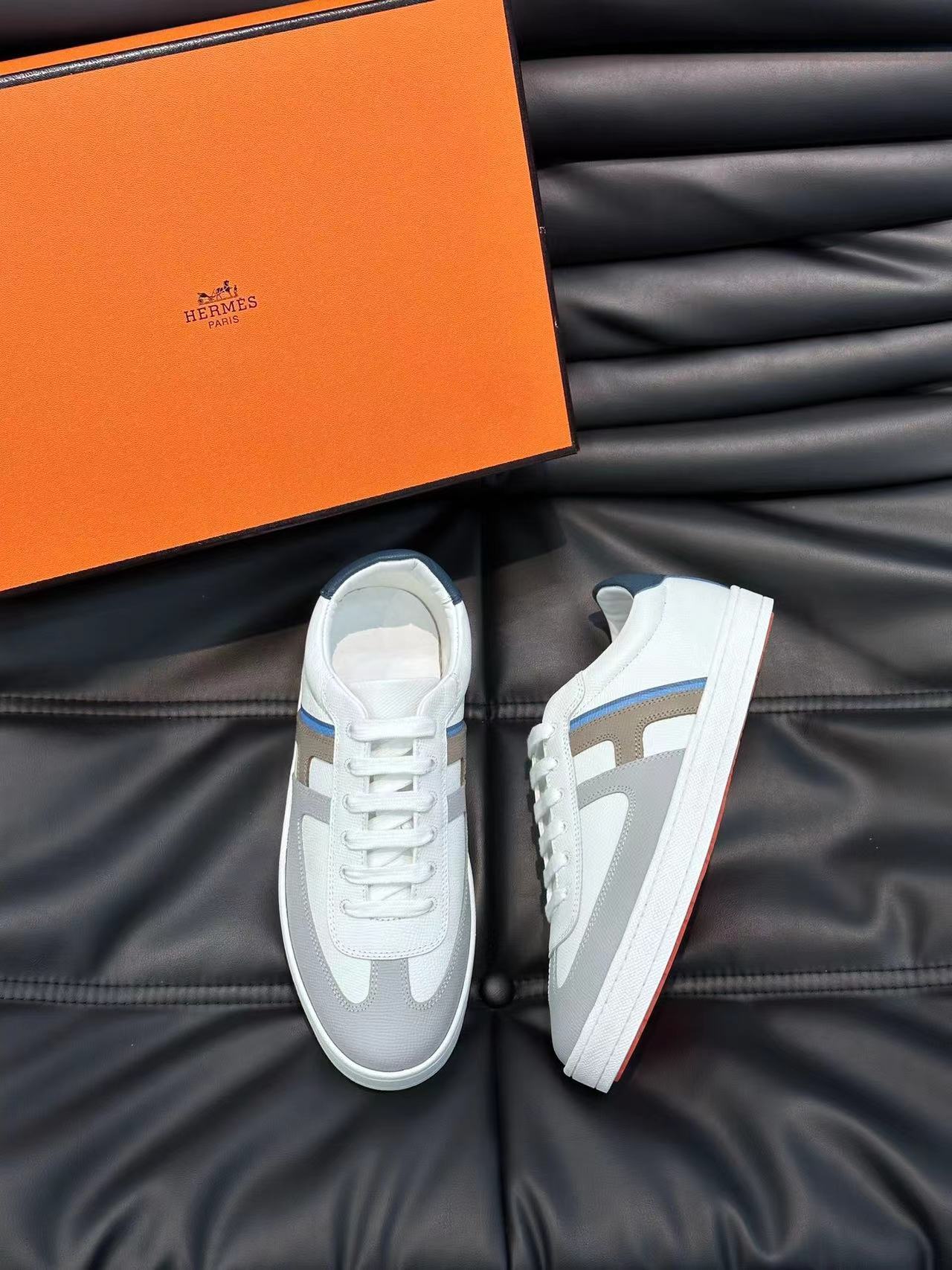 詳細な写真と価格については私に連絡してください。