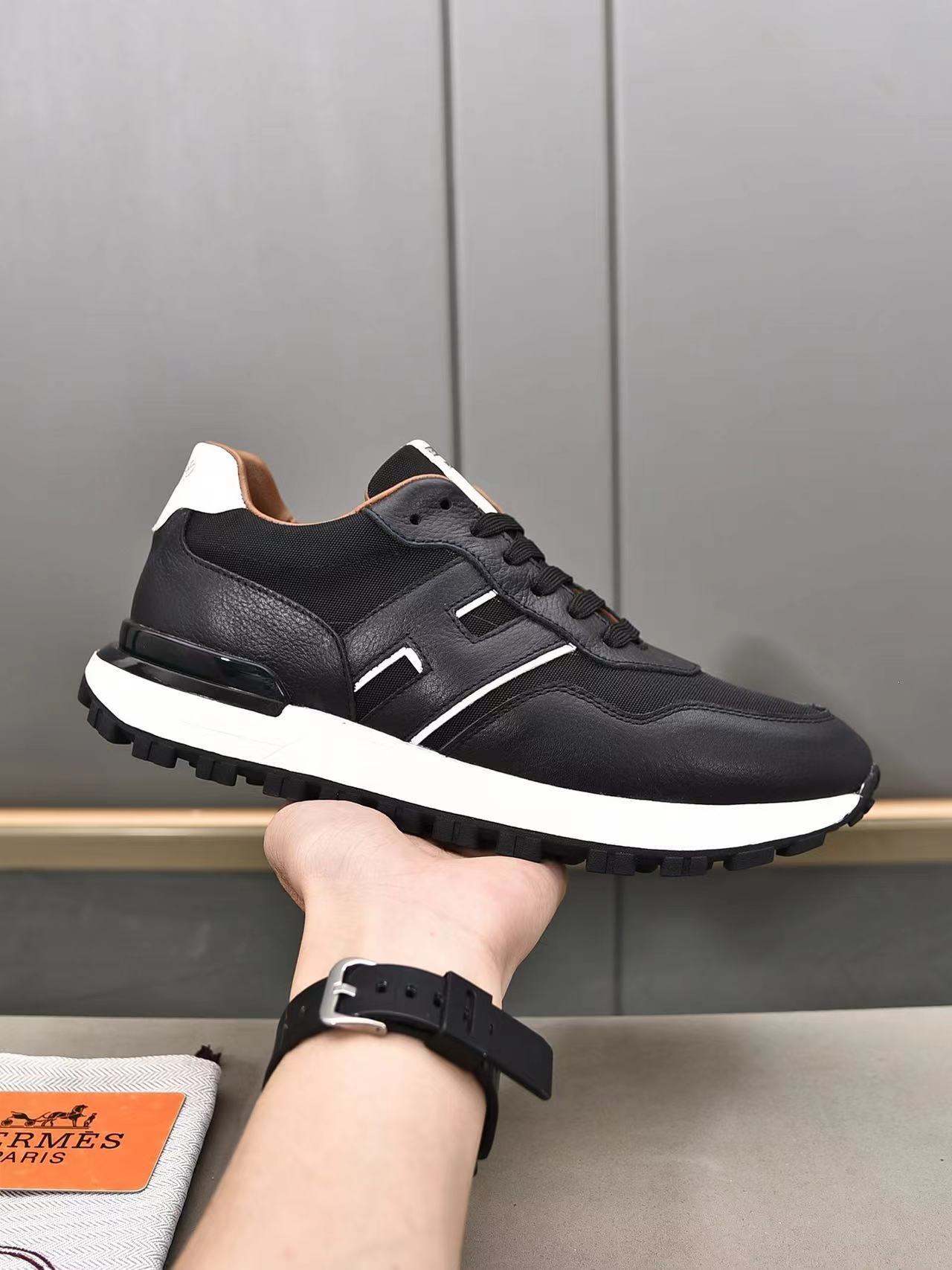 詳細な写真と価格については私に連絡してください。