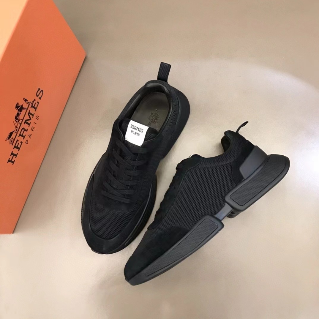 詳細な写真と価格については私に連絡してください。