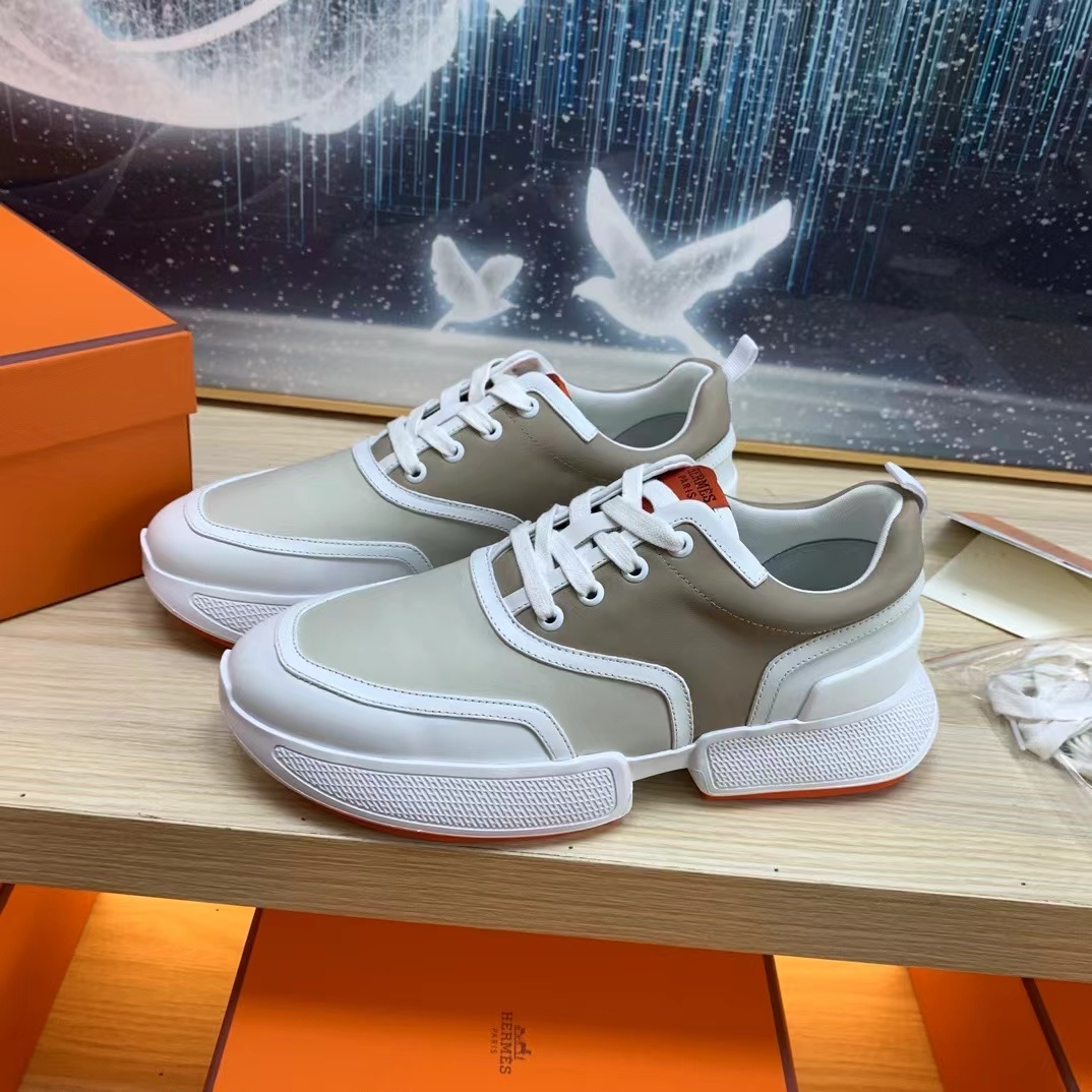 詳細な写真と価格については私に連絡してください。