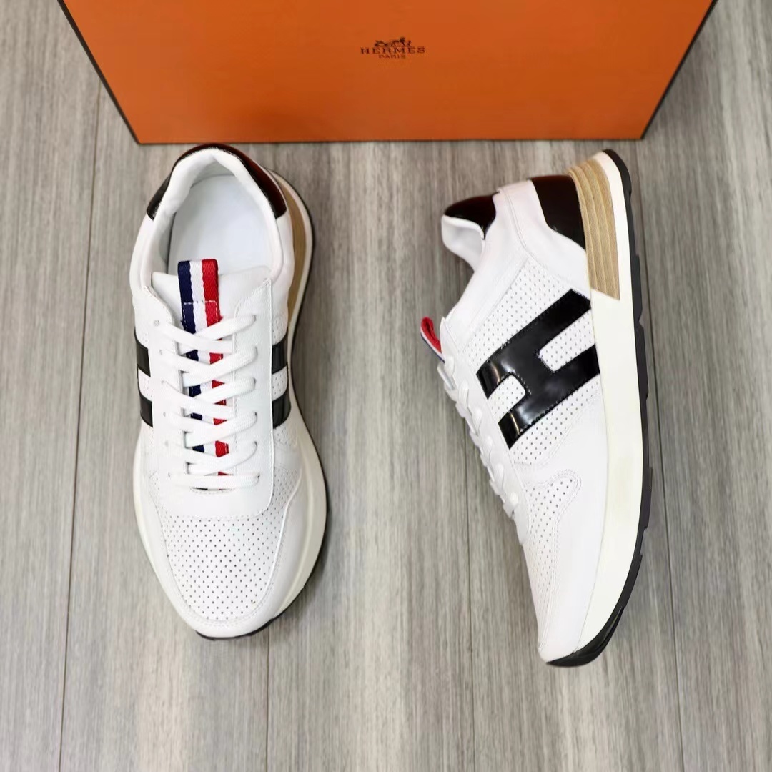 詳細な写真と価格については私に連絡してください。