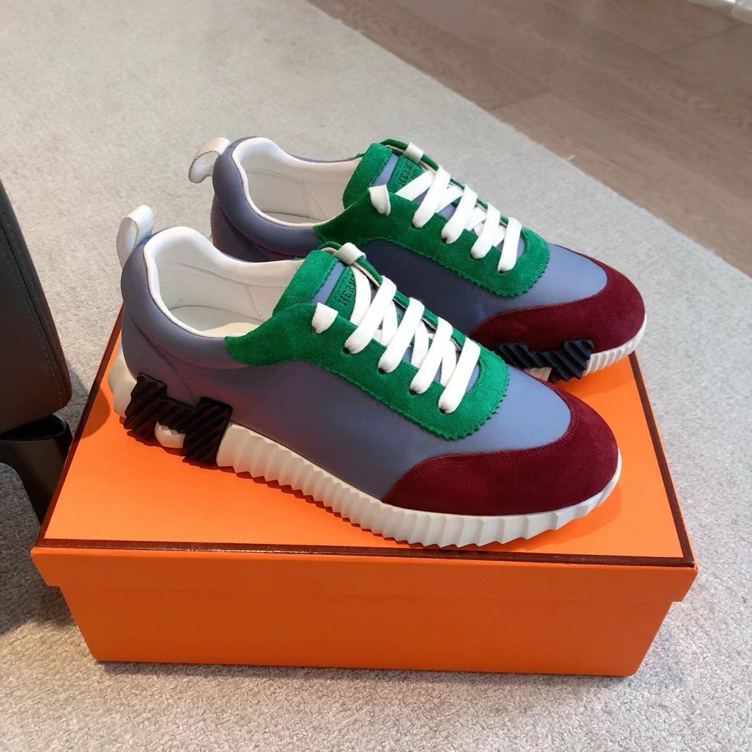 詳細な写真と価格については私に連絡してください。