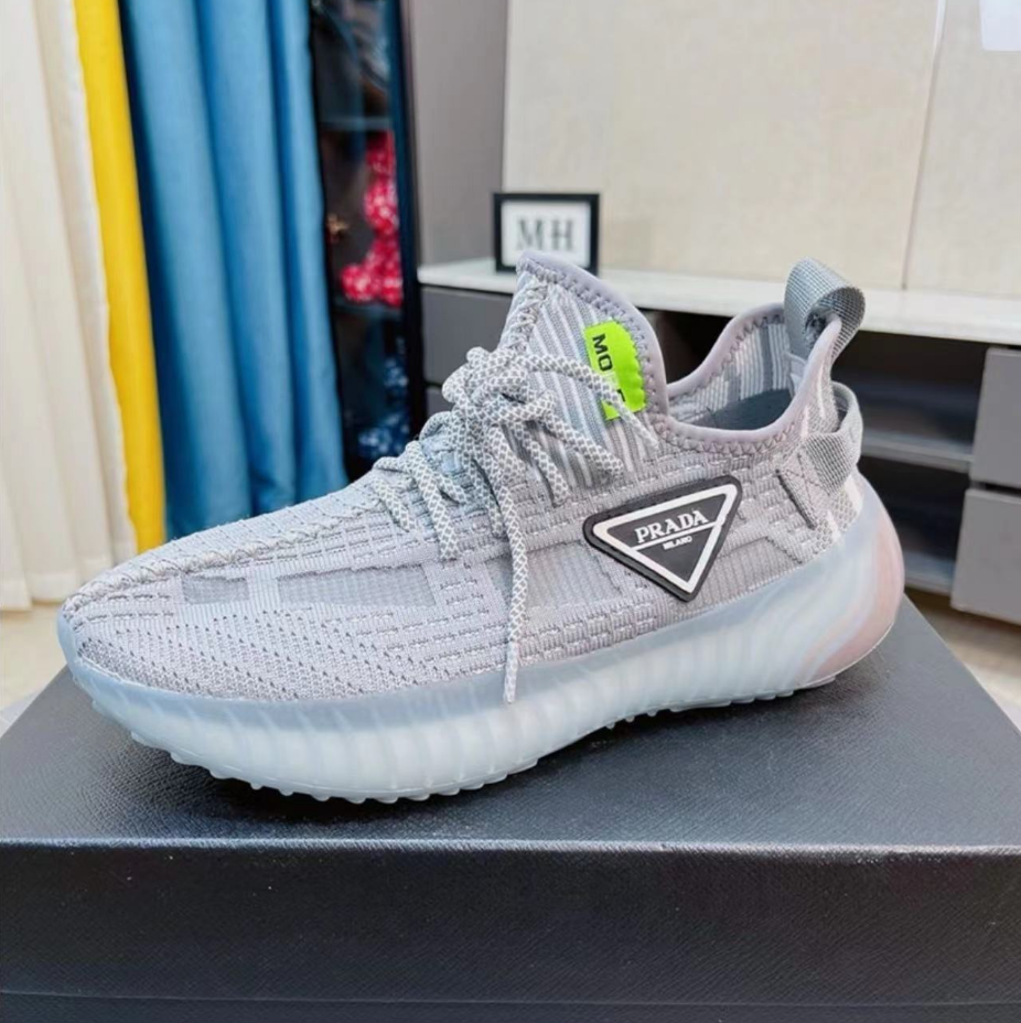 詳細な写真と価格については私に連絡してください。