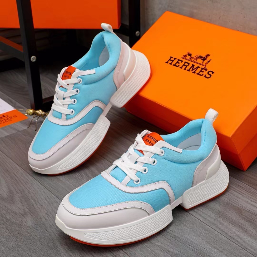 詳細な写真と価格については私に連絡してください。