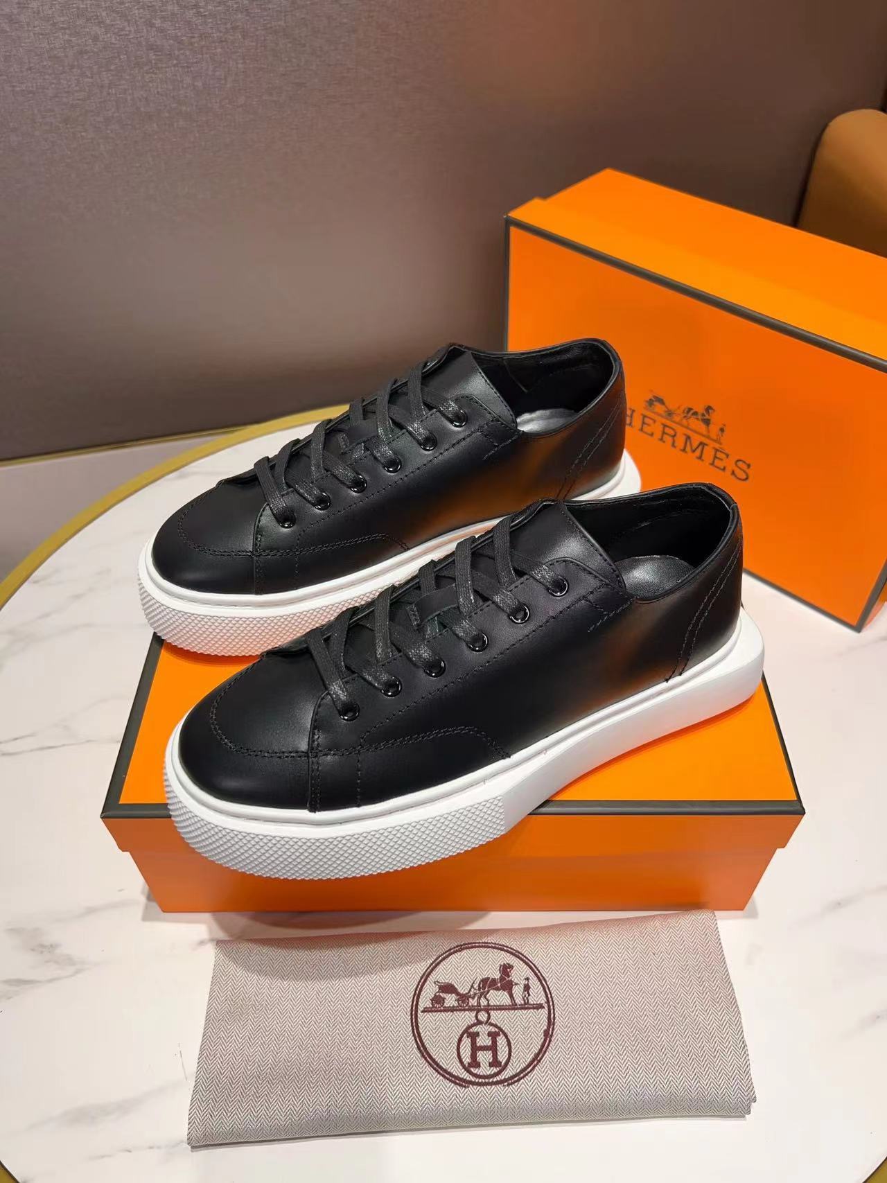 詳細な写真と価格については私に連絡してください。