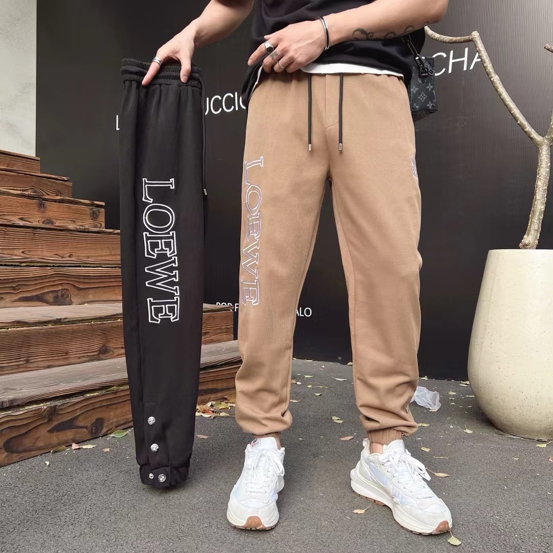 詳細な写真と価格については私に連絡してください。