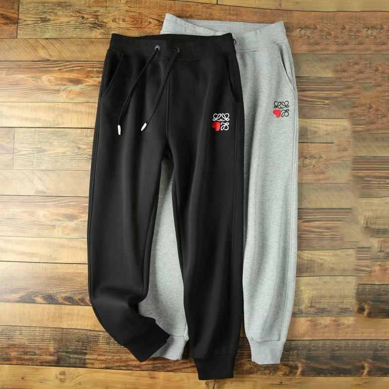 詳細な写真と価格については私に連絡してください。