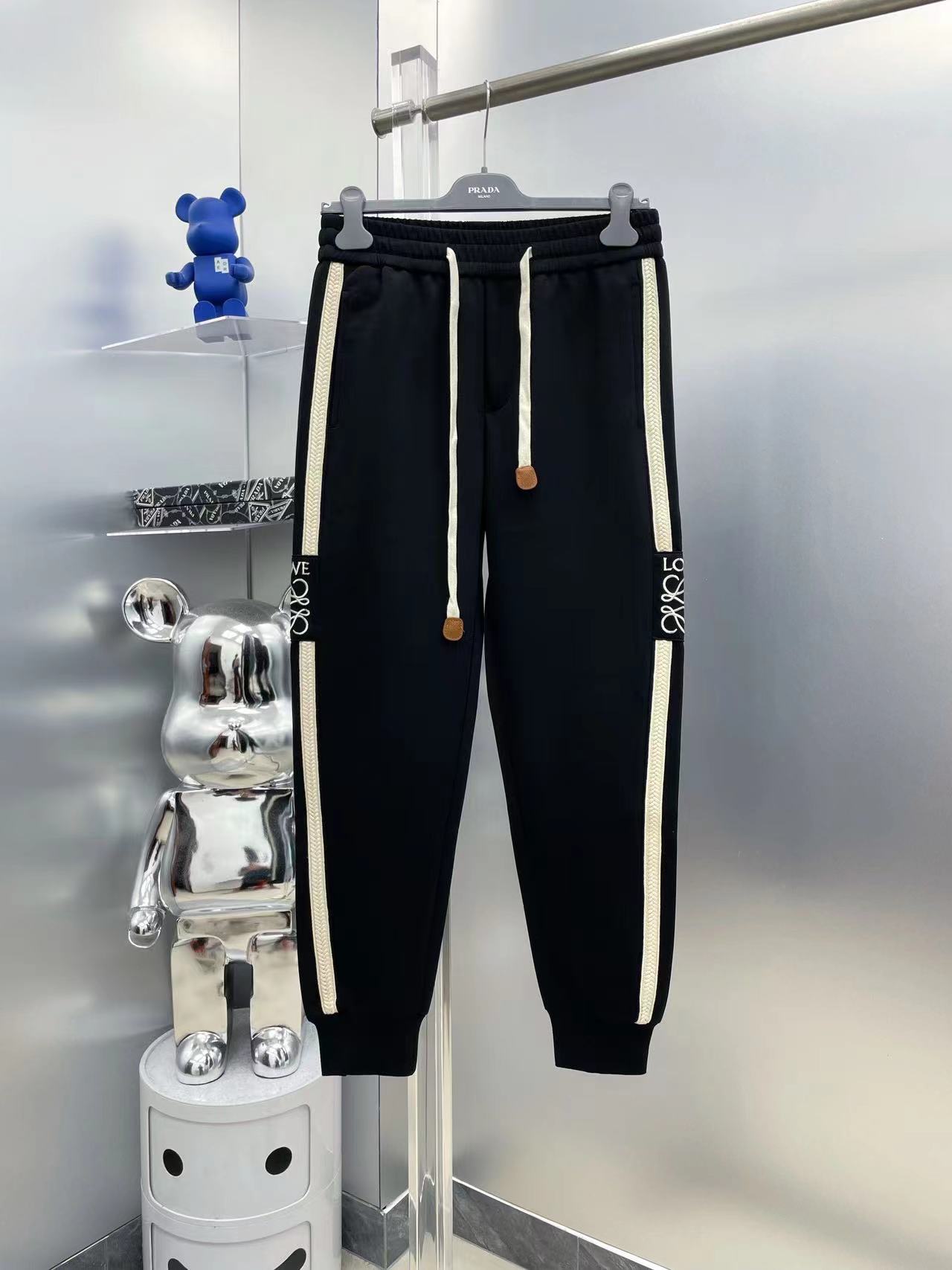 詳細な写真と価格については私に連絡してください。