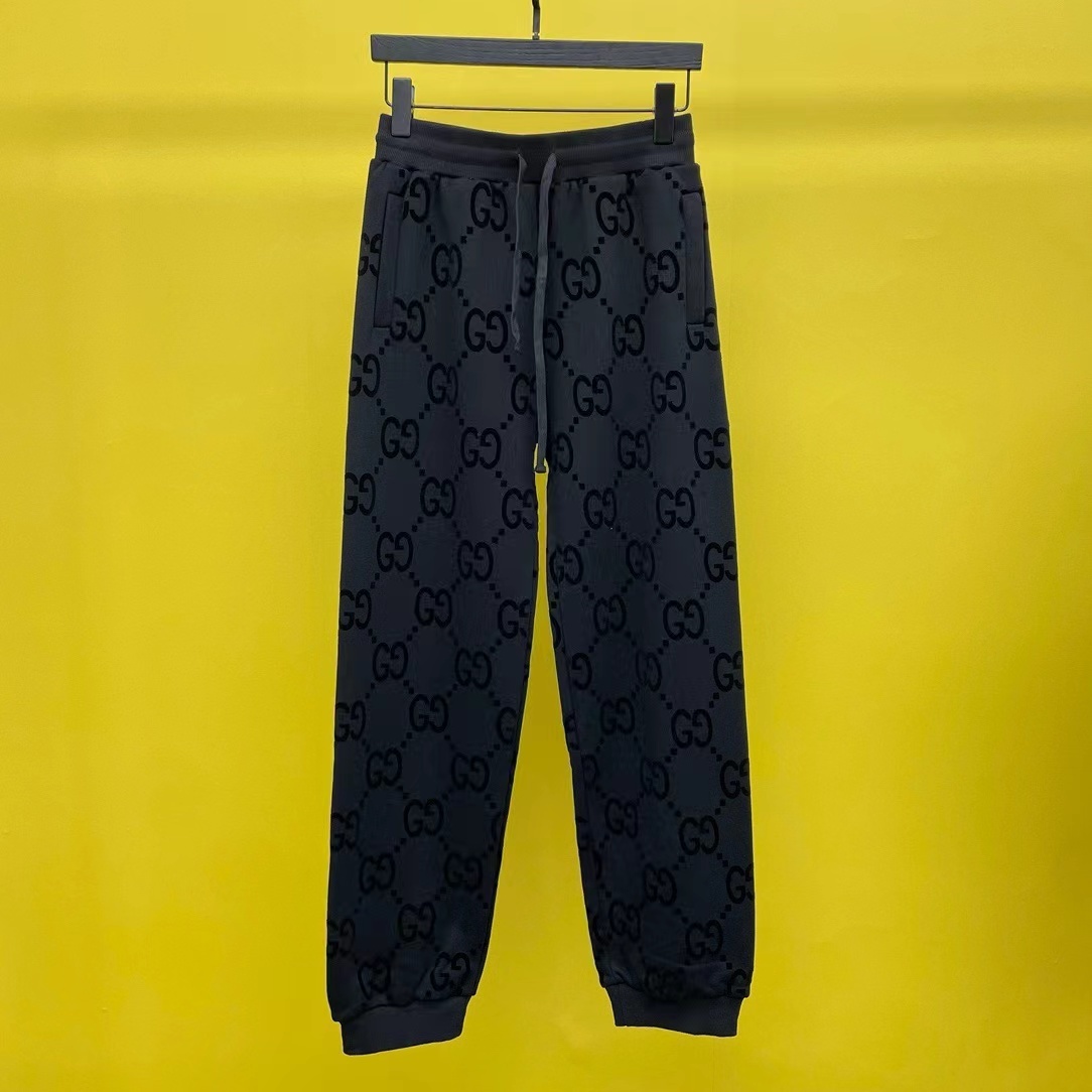 詳細な写真と価格については私に連絡してください。