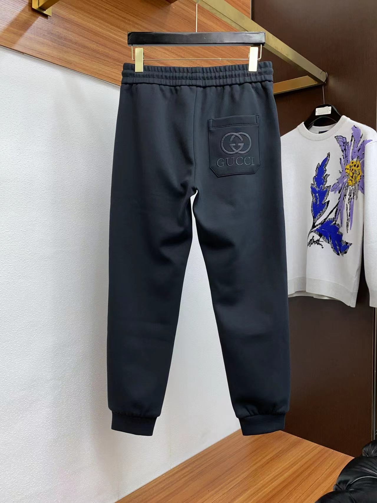 詳細な写真と価格については私に連絡してください。