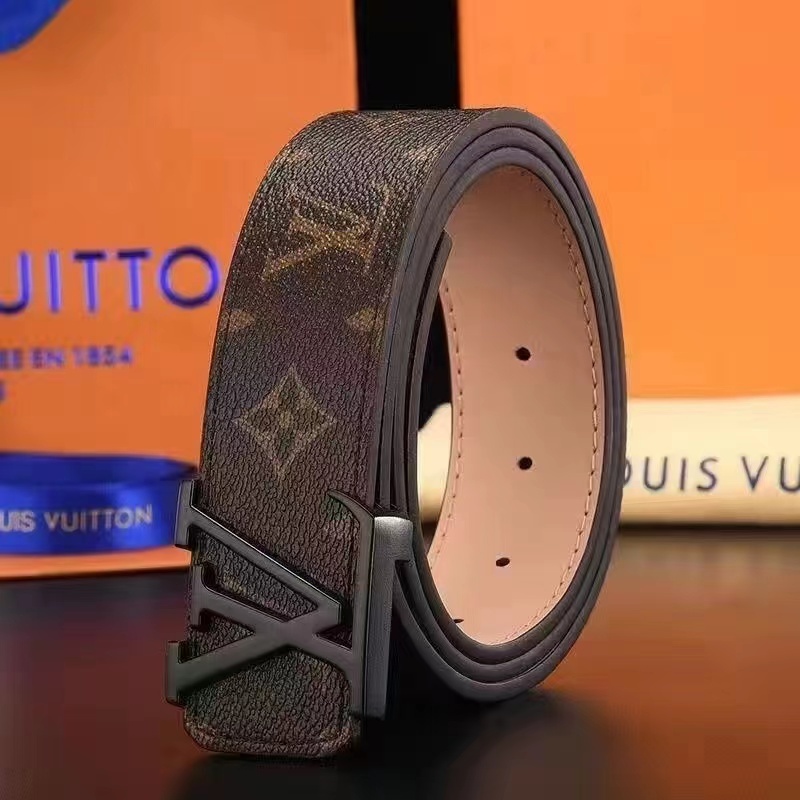 詳細な写真と価格については私に連絡してください。