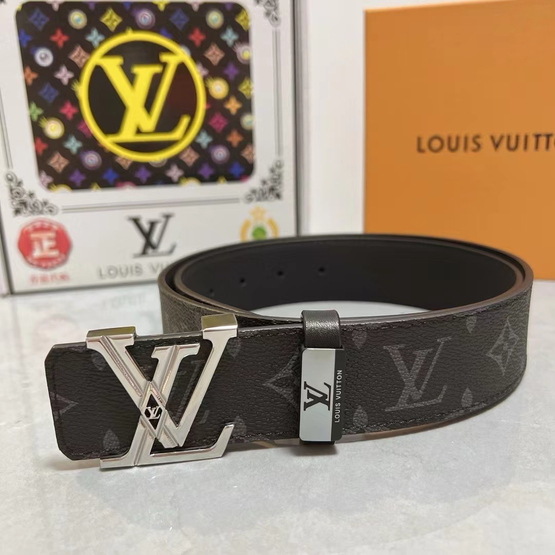 詳細な写真と価格については私に連絡してください。