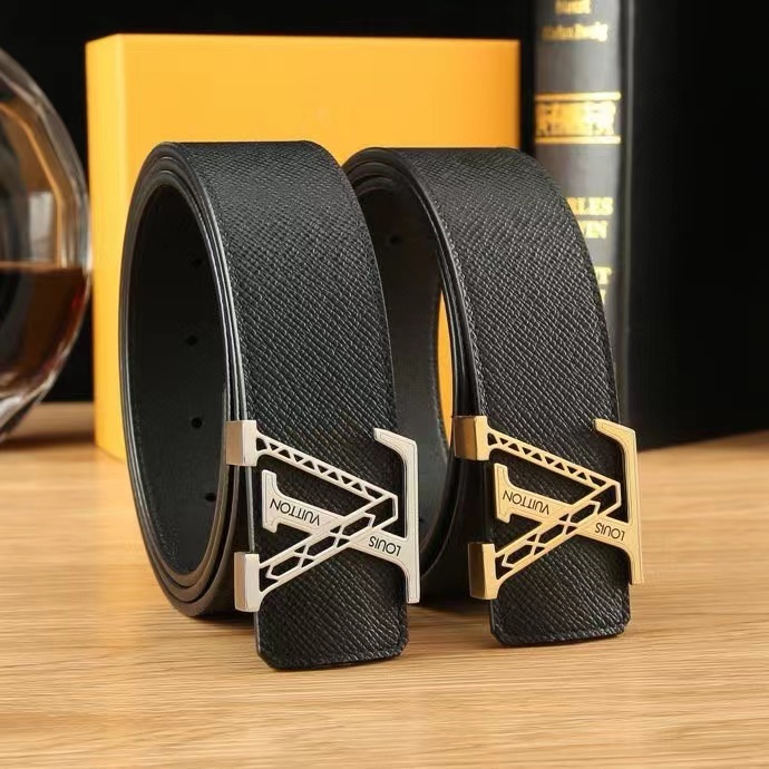 詳細な写真と価格については私に連絡してください。