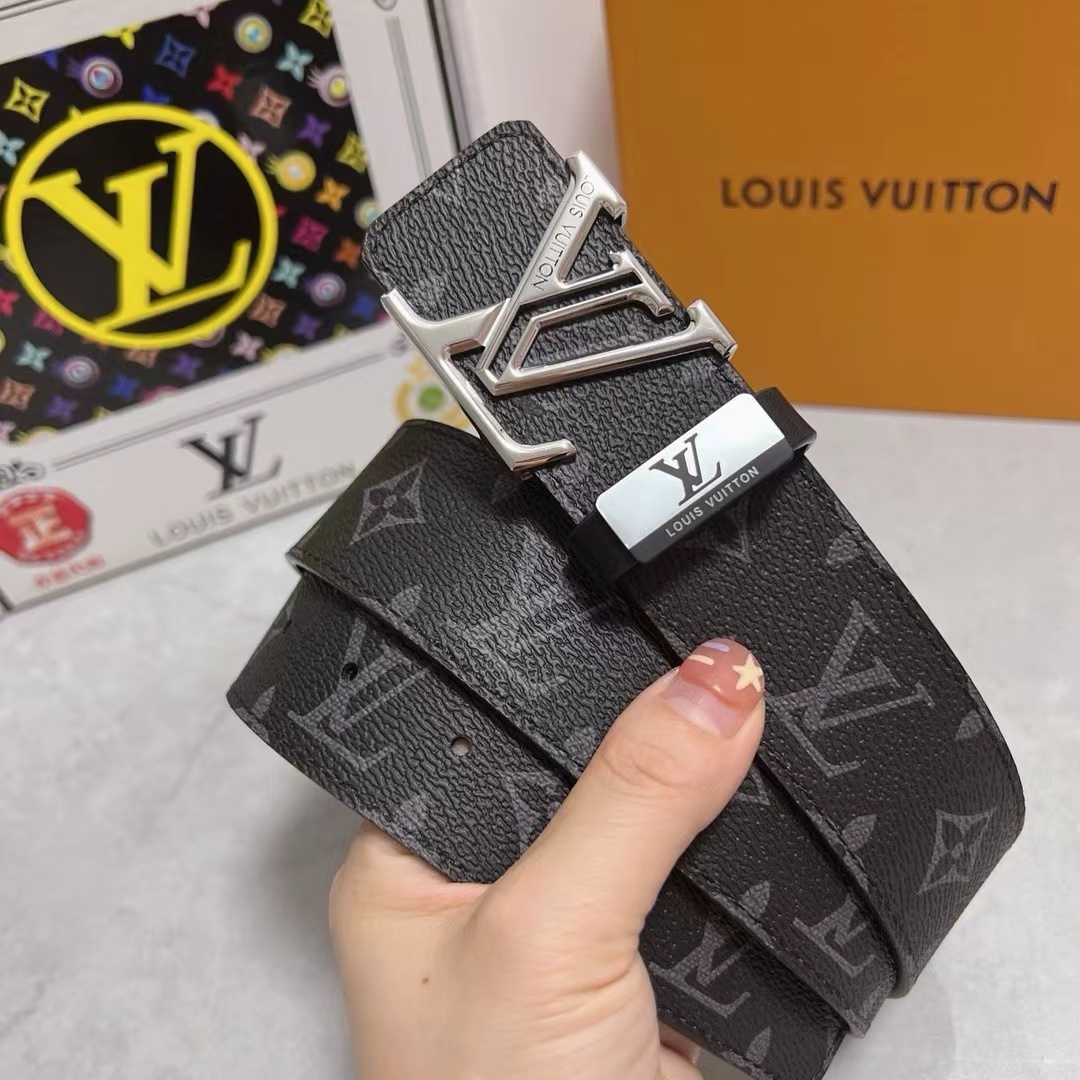 詳細な写真と価格については私に連絡してください。