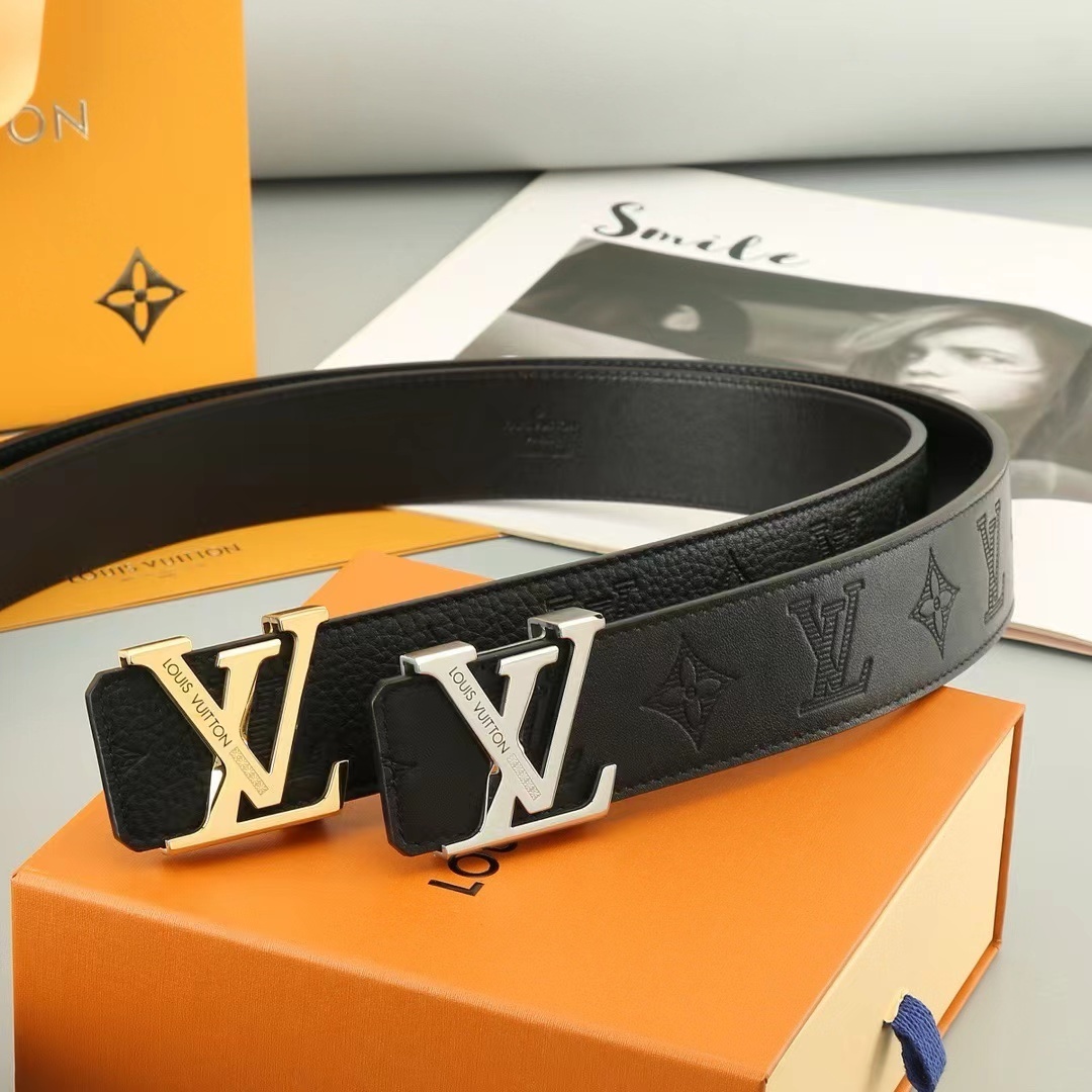 詳細な写真と価格については私に連絡してください。