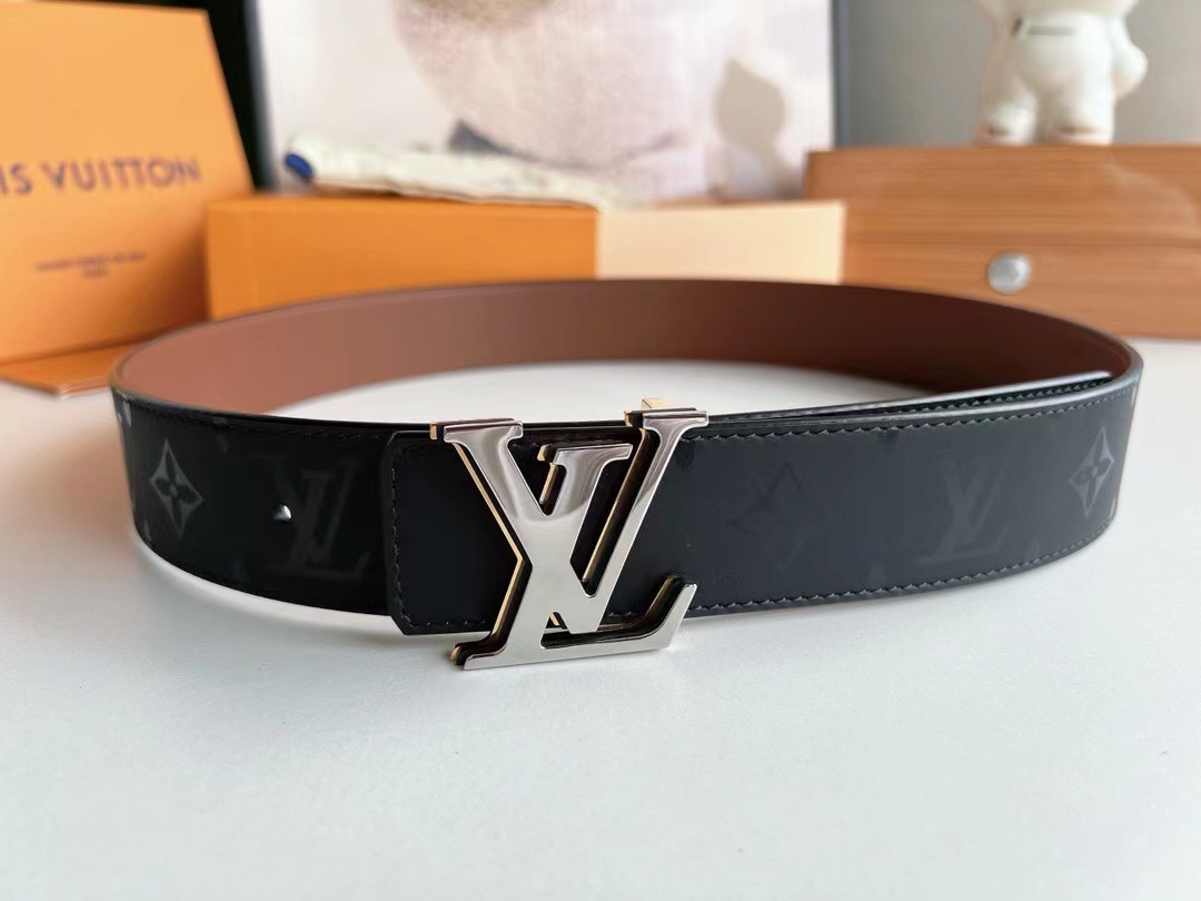 詳細な写真と価格については私に連絡してください。