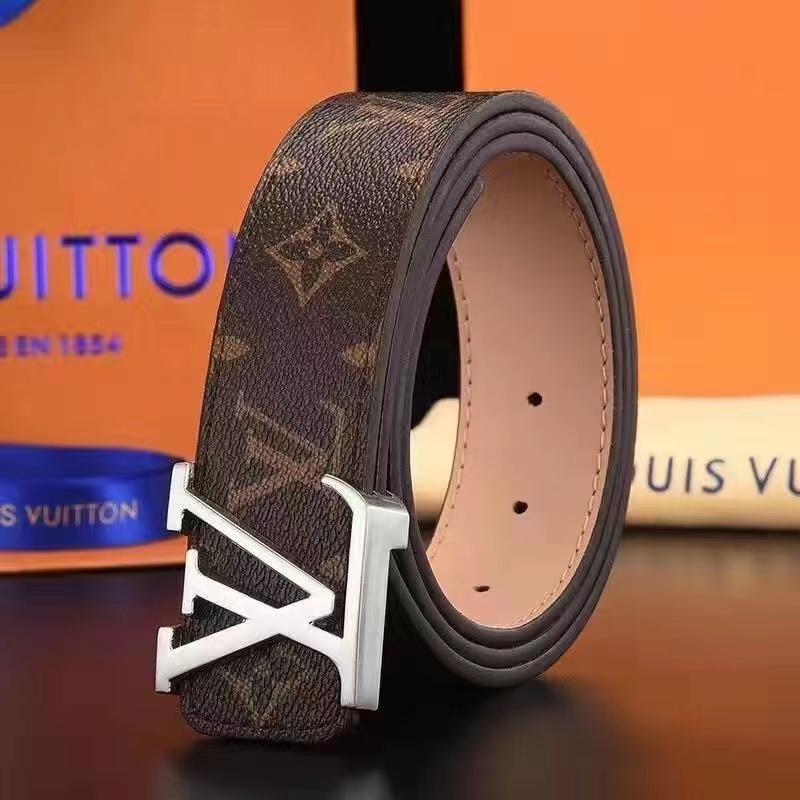 詳細な写真と価格については私に連絡してください。