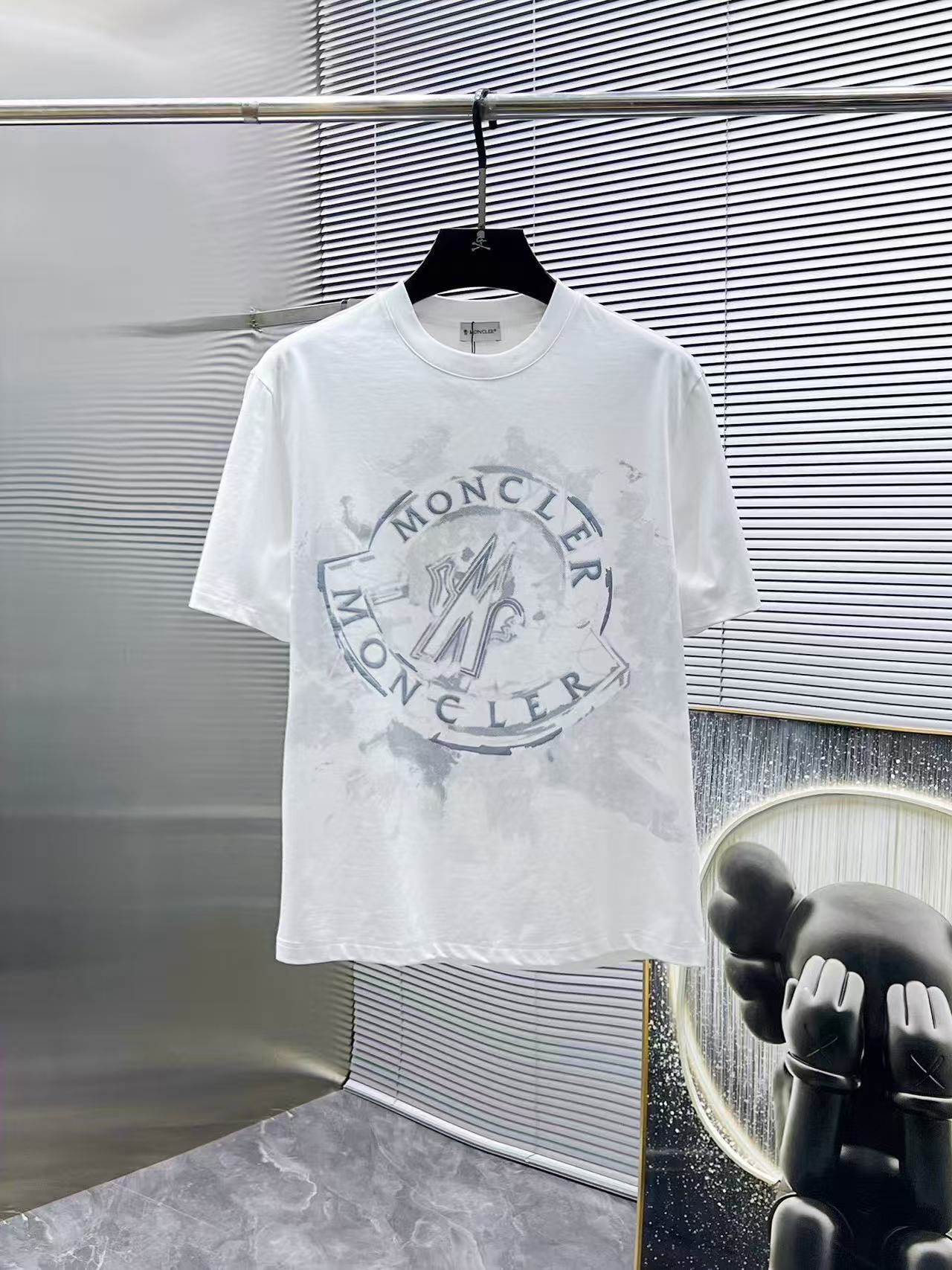 詳細な写真と価格については私に連絡してください。