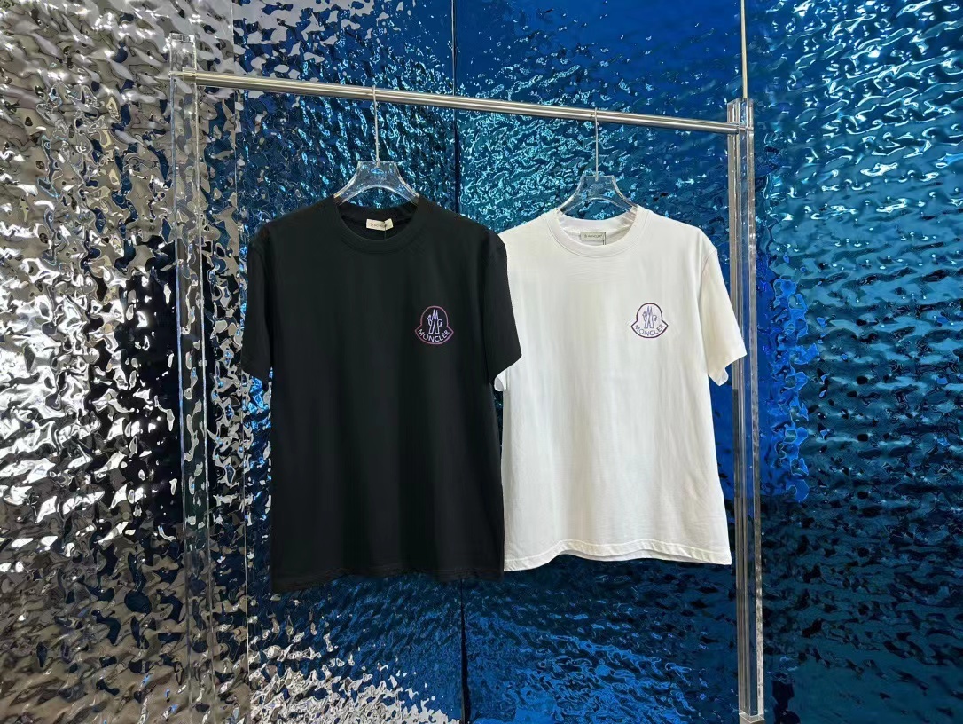 詳細な写真と価格については私に連絡してください。