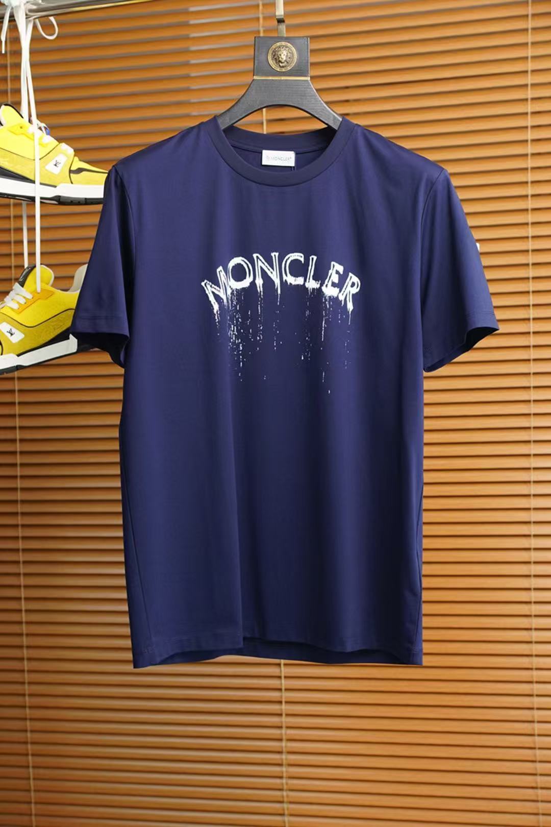 詳細な写真と価格については私に連絡してください。