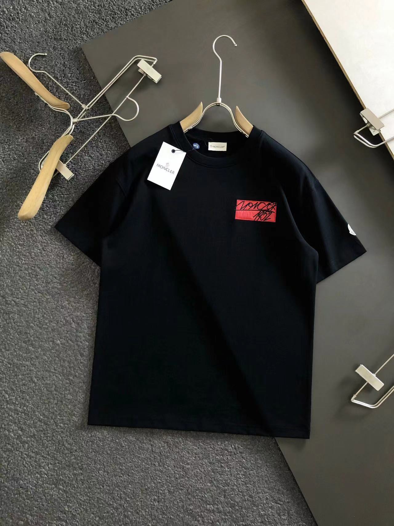 詳細な写真と価格については私に連絡してください。