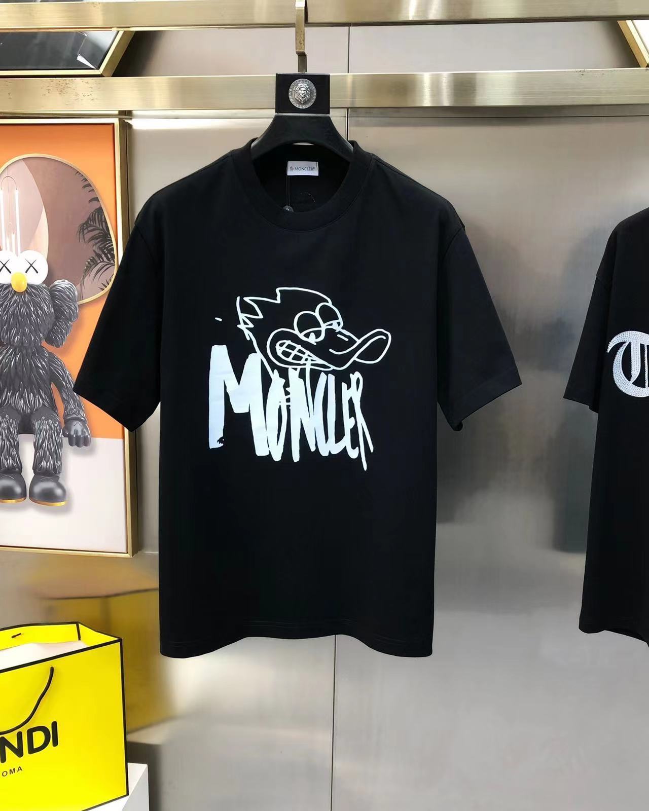 詳細な写真と価格については私に連絡してください。