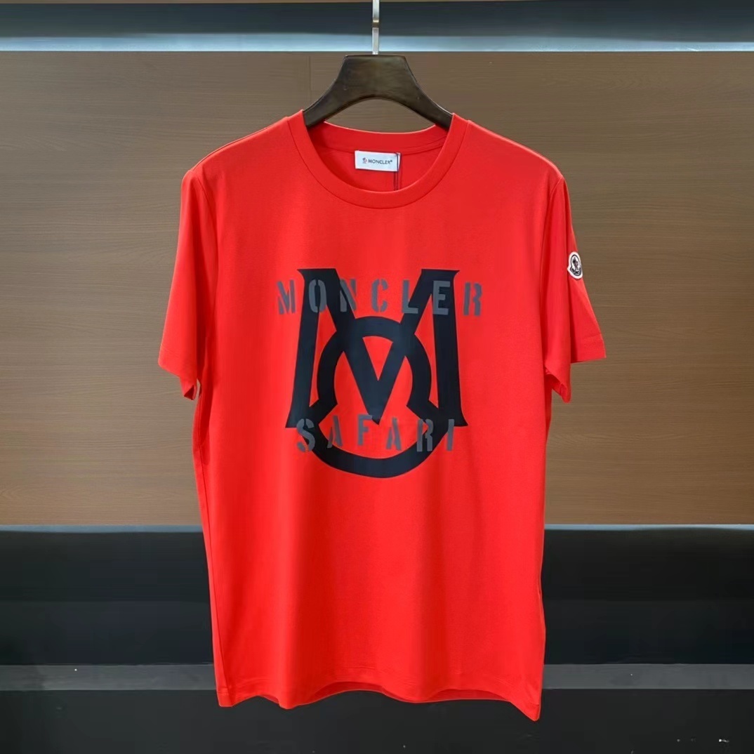 詳細な写真と価格については私に連絡してください。